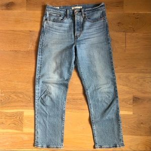 SOLD Levi’s Wedgie Fit Straight Jeans Women’s 27